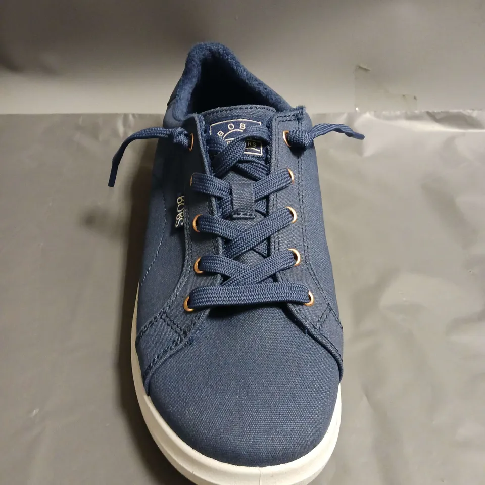 BOB'S FROM SKECHERS LACE UP PUMPS BLUE SIZE 6