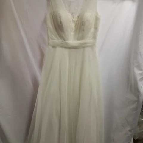BERKETEXT BRIDE PENELOPE EL17578 WEDDING DRESS, IVORY - SIZE 16