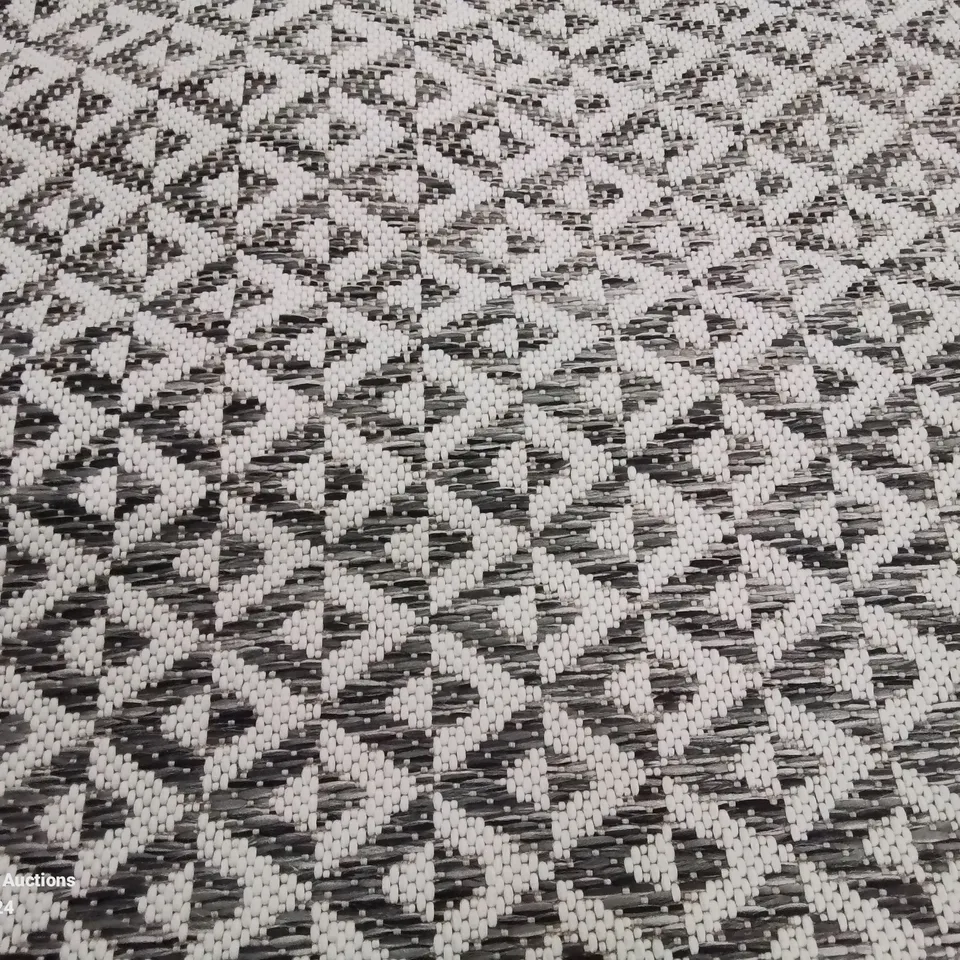 BRAND NEW PACO HOME 745 GREY 6'7"X9'6" RUG