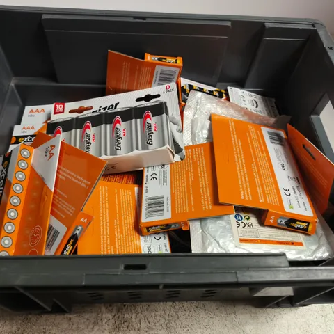 LARGE QUANTITY OF ASSORTED BATTERIES