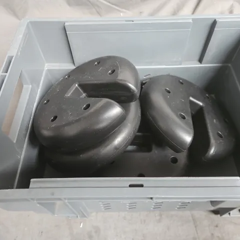 SET OF 4 OUTDOOR WEIGHTS IN BLACK - COLLECTION ONLY