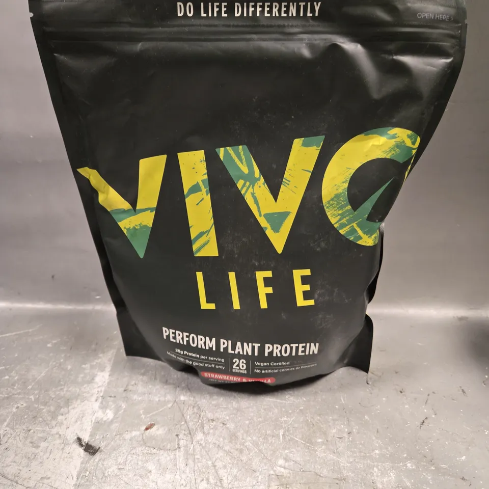 SEALED VIVO LIFE PERFORM PLANT PROTEIN - STRAWBERRY & VANILLA - 988G