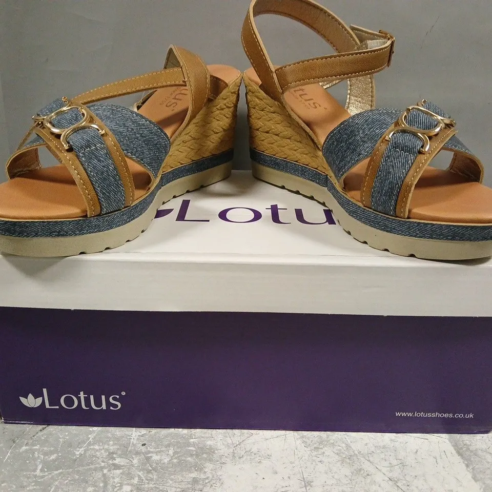 BOXED PAIR OF LOTUS OPEN TOE WEDGE SANDALS IN TAN/DENIM SIZE EU 39
