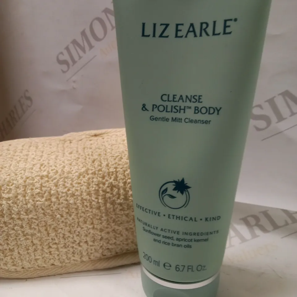 LIZ EARLE CLEANSE AND POLISH BODY WITH GENTLE MITT CLEANSER 