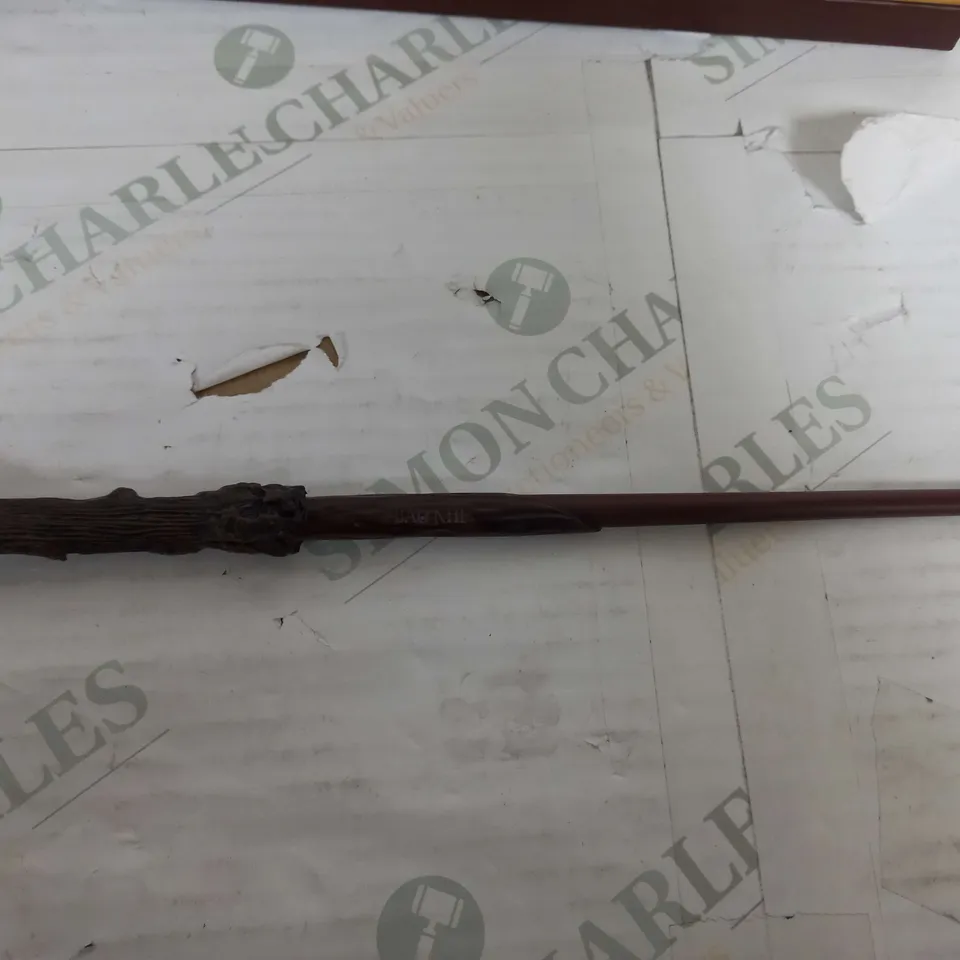 HARRY POTTER COLLECTABLE WAND
