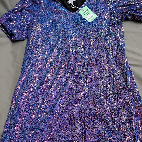 SCAMP & DUDE V NECK DRESS, PURPLE SEQUIN - SIZE 12