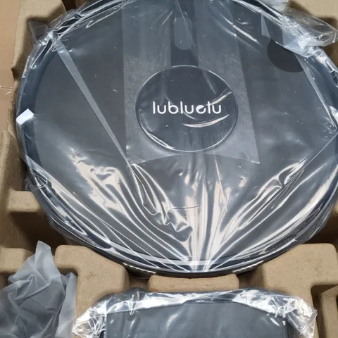 ROBOT VACUUM CLEANER – ROUND, BOXED 