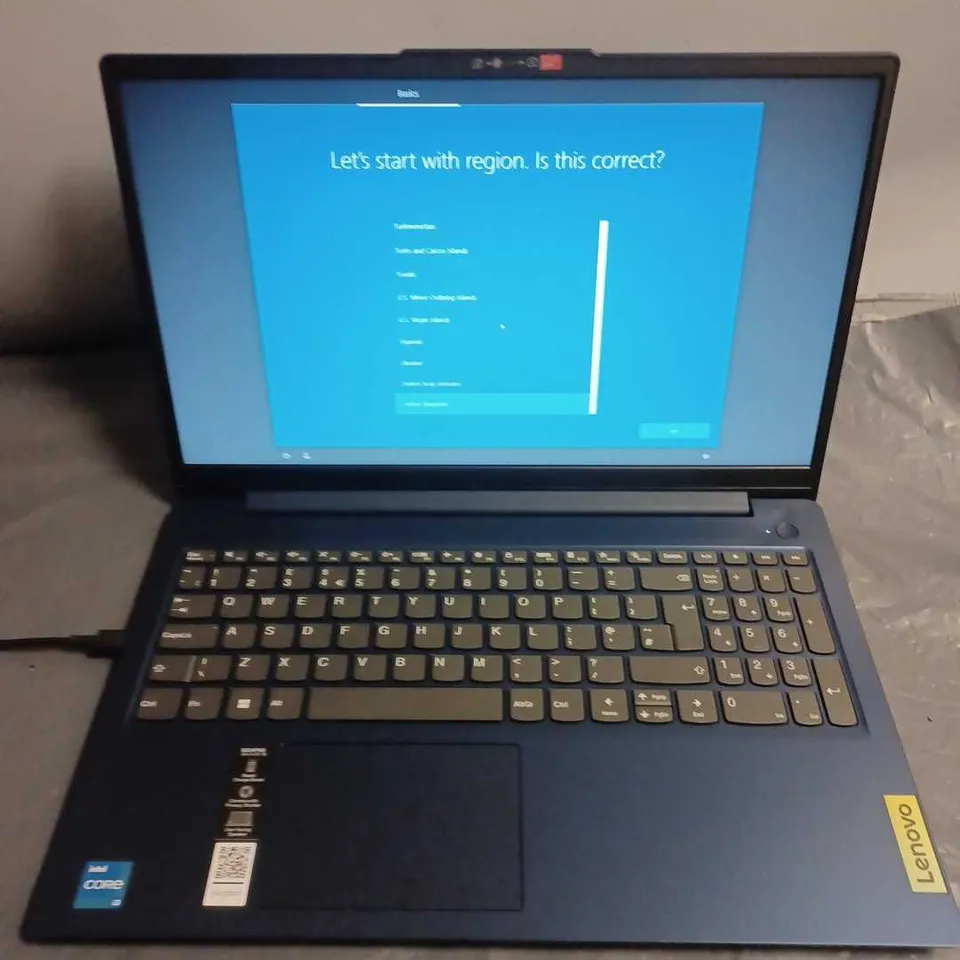 LENOVO IDEAPAD SLIM 3 INTEL CORE I3 LAPTOP IN BLUE 