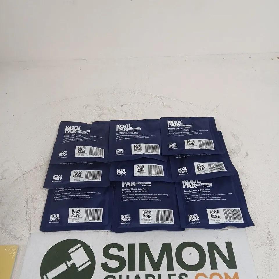 LOT OF APPROXIMATELY 9 KOOLPAK HOT AND COLD THERAPY PACKS