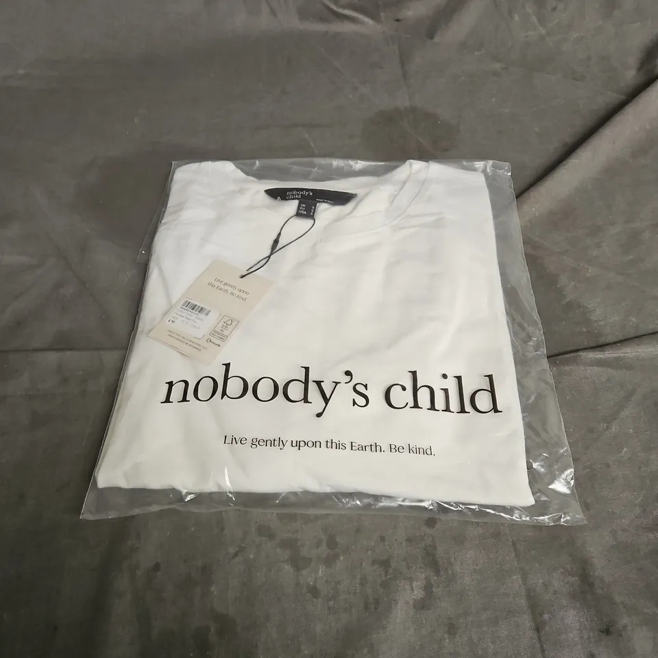 NOBODY'S CHILD CROCHET TRIM TEE IN WHITE SIZE S
