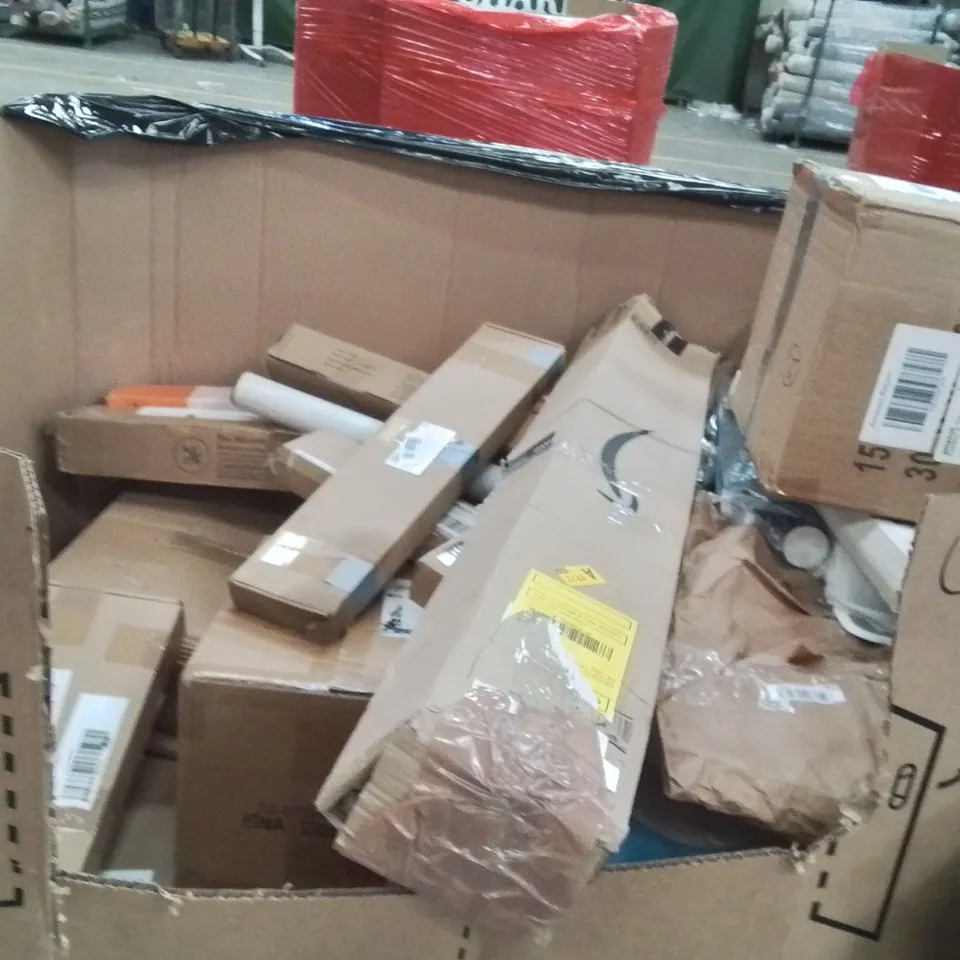 PALLET OF ASSORTED HOUSEHOLD GOODS AND PRODUCTS TO INCLUDE;WELCOME MAT,GUITAR STAND,CURTAIN POLES