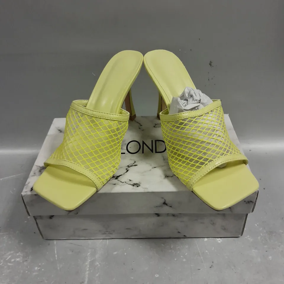 BOXED PAIR OF XY LONDON SYNTHETIC LEATHER HIGH HEEL SHOES - 4