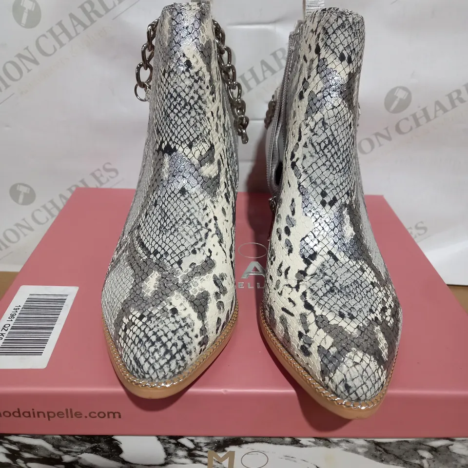 MODA IN PELLE BRINLEE ANKLE BOOTS, GREY - SIZE 6