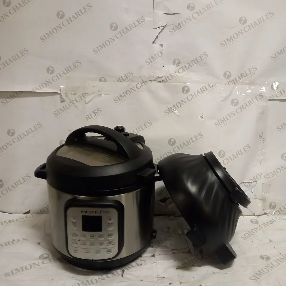 INSTANT POT DUO CRISP AIR FRYER MULTICOOKER