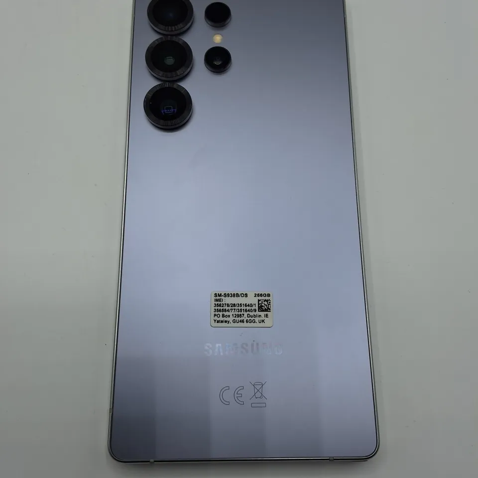 BOXED SAMSUNG GALAXY S25 ULTRA 12GB/256G IN TITANIUM SILVERBLUE - SM-S938B