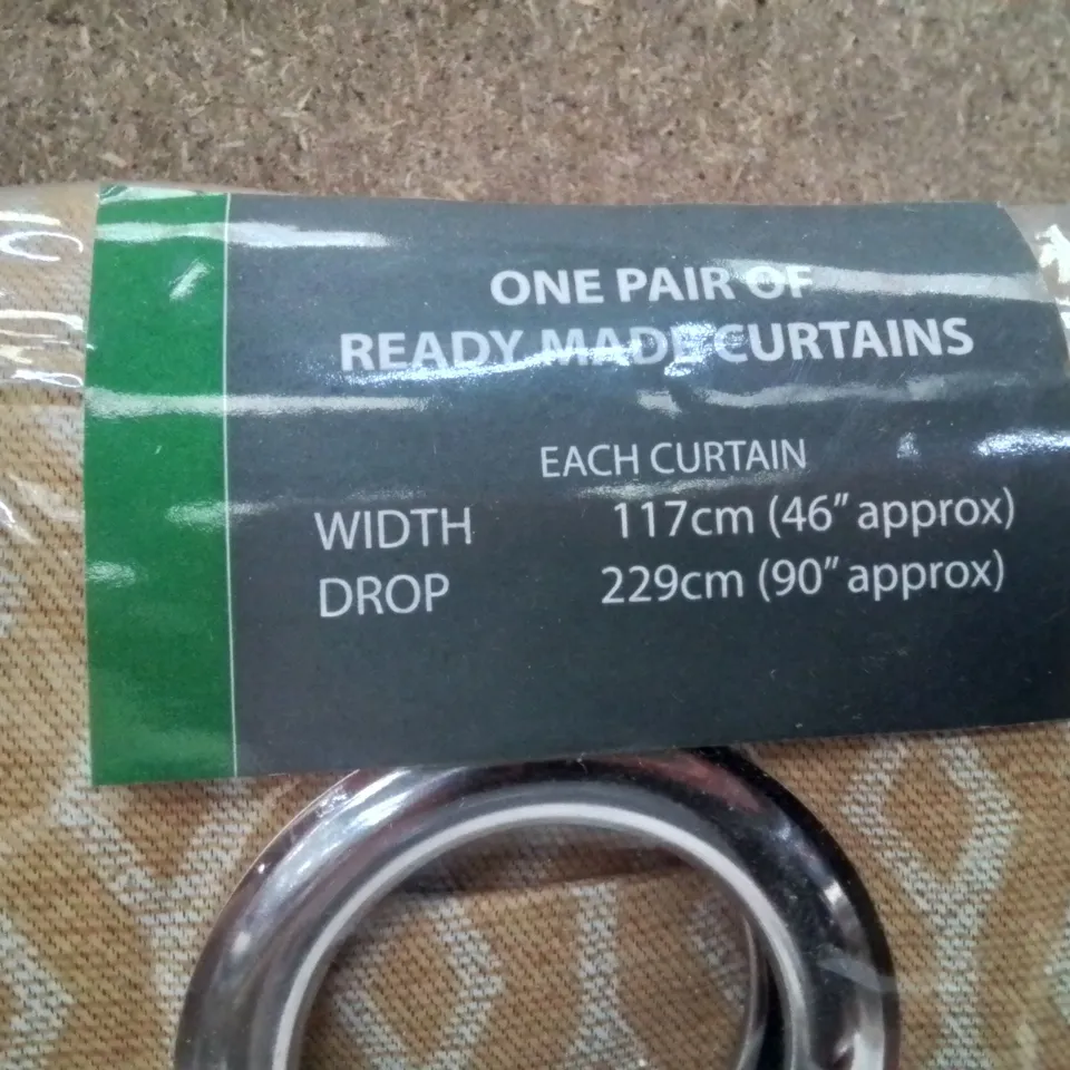 BRAND NEW ENHANCED LIVING BLACKOUT THERMAL CURTAINS 117 X 229CM (YELLOW)