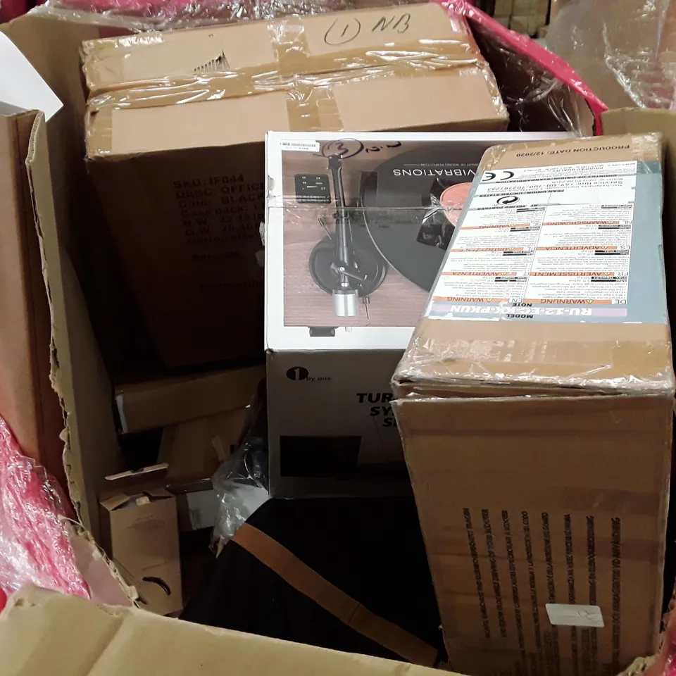 PALLET OF ASSORTED PRODUCTS INCLUDING COOKER HOOD, GROOMING BRUSH, KIDS TRICYCLE, KIDS BIKE HELMET, KIDS PINK AFTERNOON TEA SET