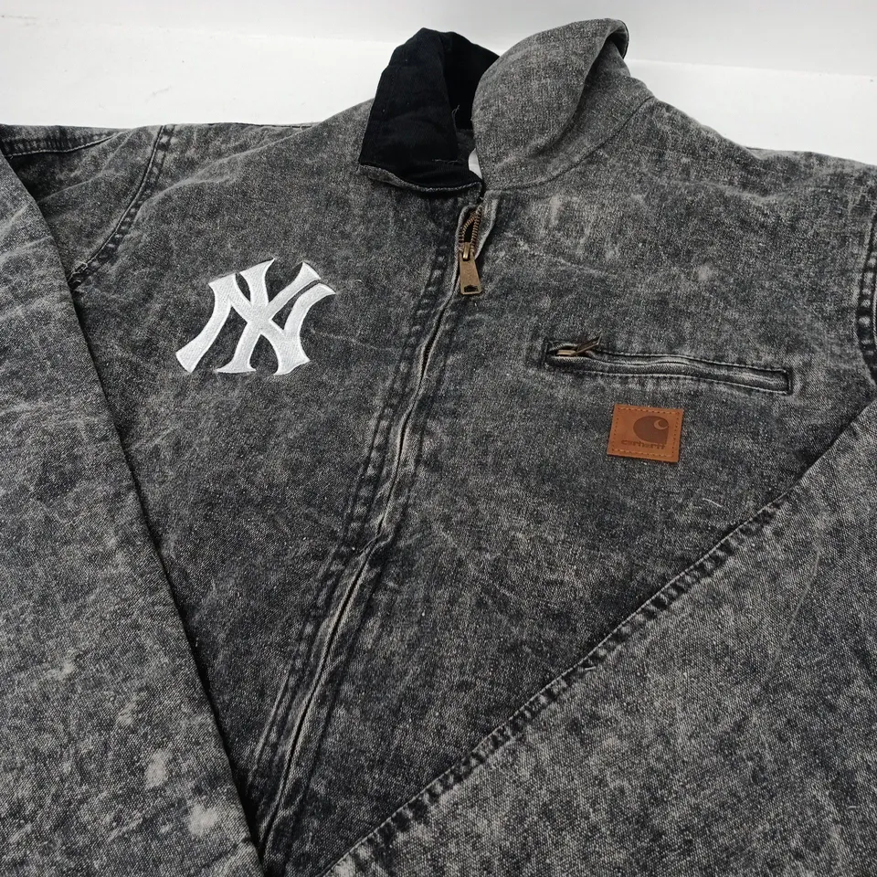 CARHARTT DENIM-STYLE ZIP JACKET - LARGE