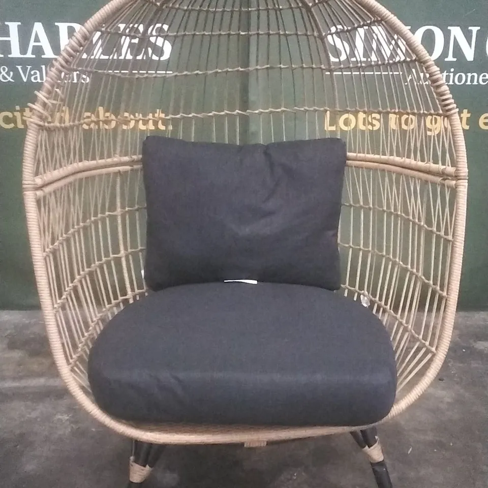 DESIGNER GARDEN EGG CHAIR WITH CUSHIONS