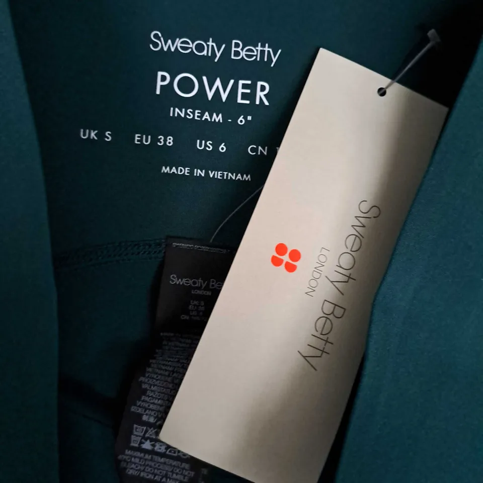 SWETY BETTY POWER ULTRASCULPT HIGH WAIST ADVANTAGE SHORTS IN GREEN - SMALL