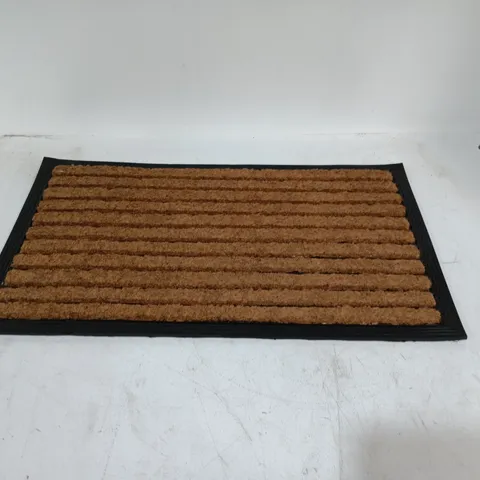 HEAVY DUTY COIR DOOR MAT - APPROXIMATELY 75CM X 45CM
