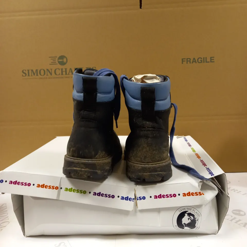ADESSO WATERPROOF HIKING BOOTS SIZE 6