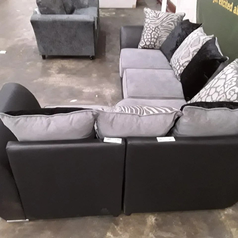 DESIGNER HILTON RH DOUBLE ARM CORNER GROUP - BLACK/CHARCOAL FABRIC