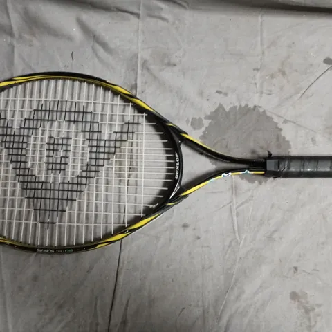 DUNLOP TENNIS RACKET IN BLACK/YELLOW