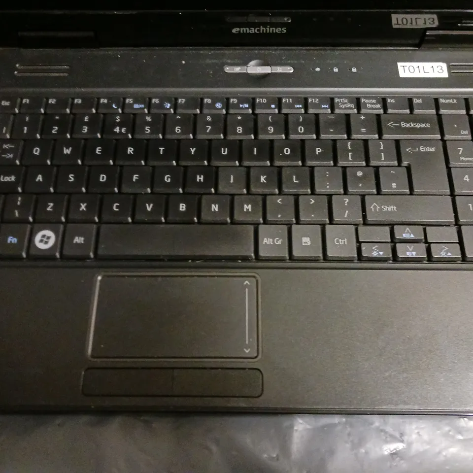 EMACHINES E525 LAPTOP