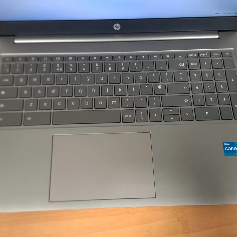 UNBOXED HP CHROME BOOK PLUS 15.6" INTEL I-3 8GB RAM LAPTOP IN SILVER - 15A-NB004NA