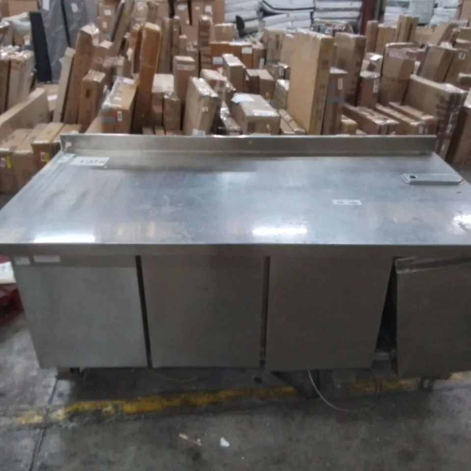 COMMERCIAL STAINLESS REFRIGERATED FOOD PREP COUNTER 
