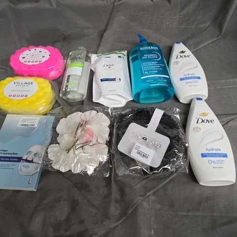 APPROXIMATELY 10 ASSORTED HEALTH & BEAUTY PRODUCTS TO INCLUDE WAX SOAP SPONGE, DOVE HANDWASH, AND DOVE BODYWASH ETC.