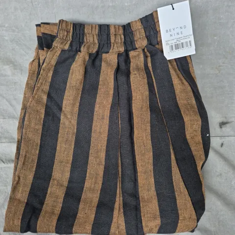 BEYOND NINE BOBBI LINEN TROUSERS IN RUST/BLACK SIZE 3XL
