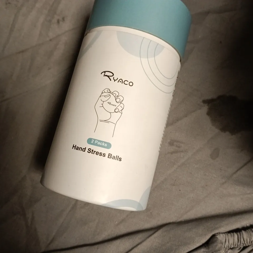 BOX OF APPROXIMATELY 10 ASSORTED TOYS INCLUDING FIDGET SPINNER , HAND STRESS BALLS AND WIRED REMOTE CONTROLLER 