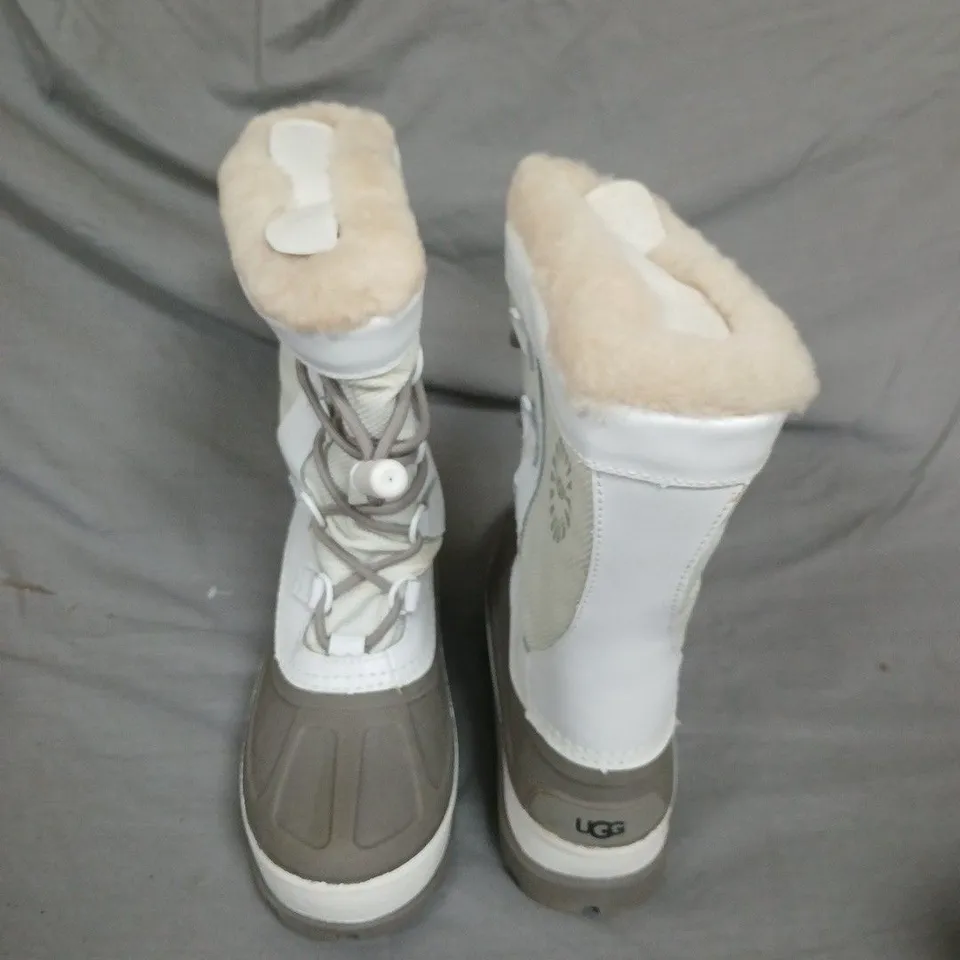 UGG KIDS' SNOW BOOTS IN WHITE/TAUPE, FUR-LINED, UK 1