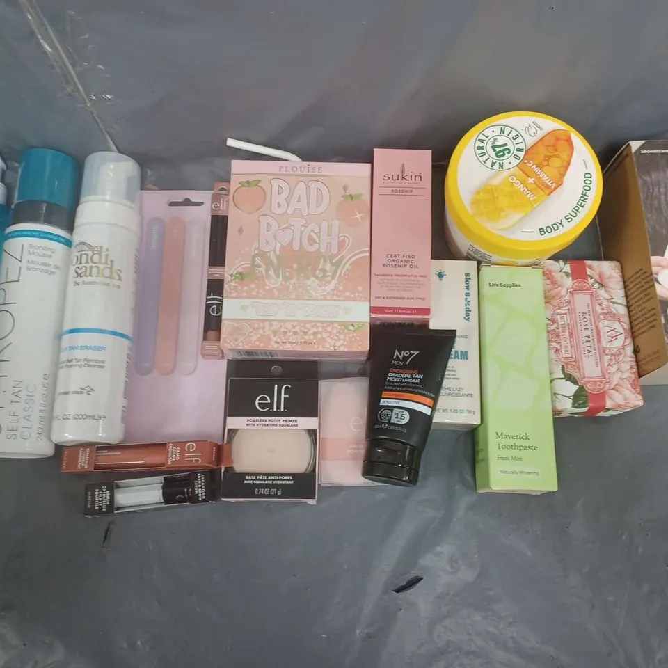 BOX OF APPROXIMATELY 12 ASSORTED COSMETIC ITEMS TO INCLUDE -BONDI SANDS TAN ERASER- ELF BEAUTY- HELLO KLEAN CONDITIONER ETC.
