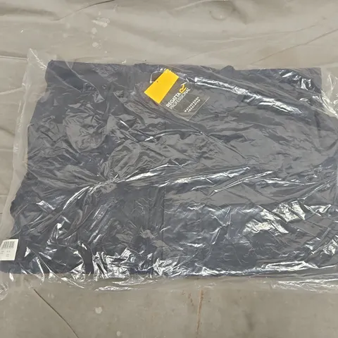 BAGGED REGATTA DARBY III INSULATED JACKET IN NAVY - UK MEDIUM