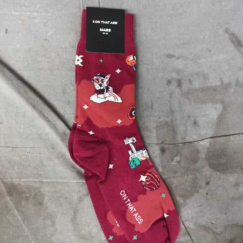 ON THAT ASS M4R5 SOCKS IN BURGUNDY SIZE 39-42