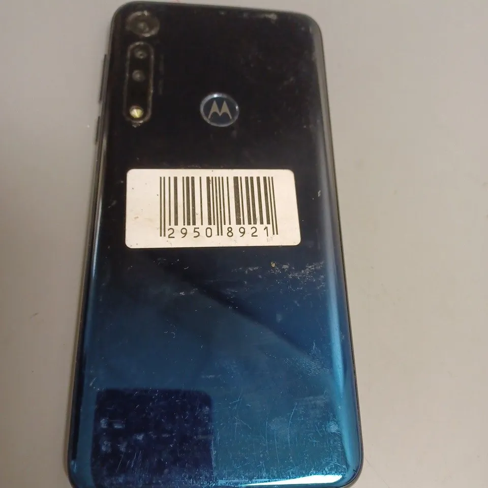 MOTOROLA MOTO G8 POWER