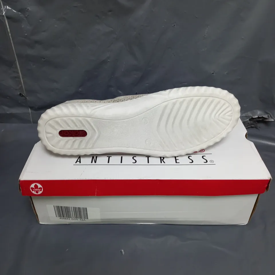 RIEKER ANTI STRESS LEATHER TRAINERS GOLD SIZE 6.5