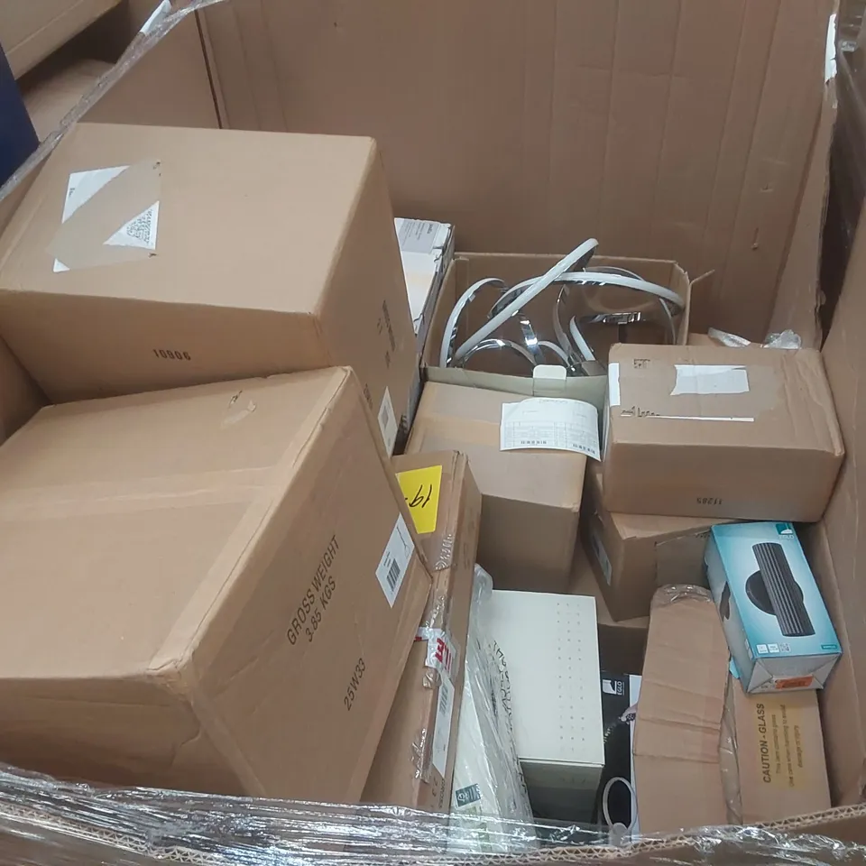 PALLET CONTAINING A VERY LARGE QUANTITY OF ASSORTED DESIGNER LIGHTING PRODUCTS INCLUDING: ZADIE TABLE LAMPS, LEVER ARM FLOOR LAMP, BELDI TABLE LAMP ECT