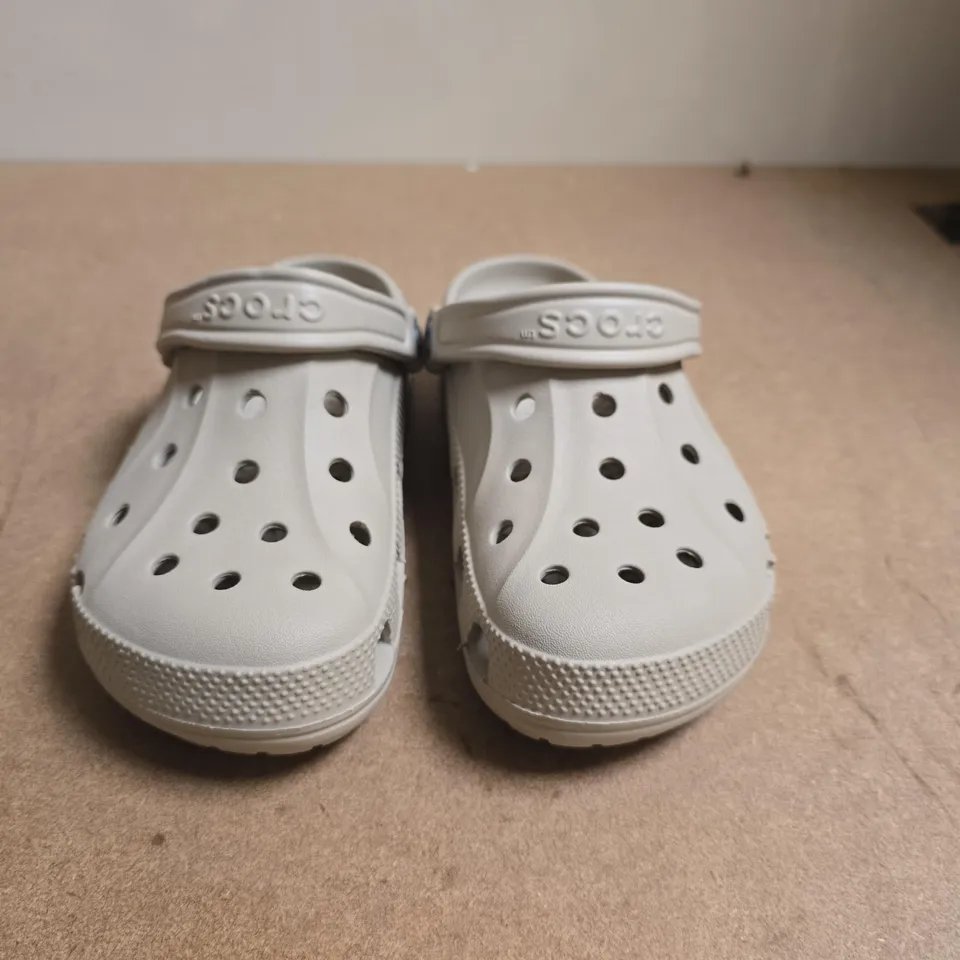 CROCS KIDS' WHITE CLOGS WITH BACKSTRAP - SIZE UNSPECIFIED