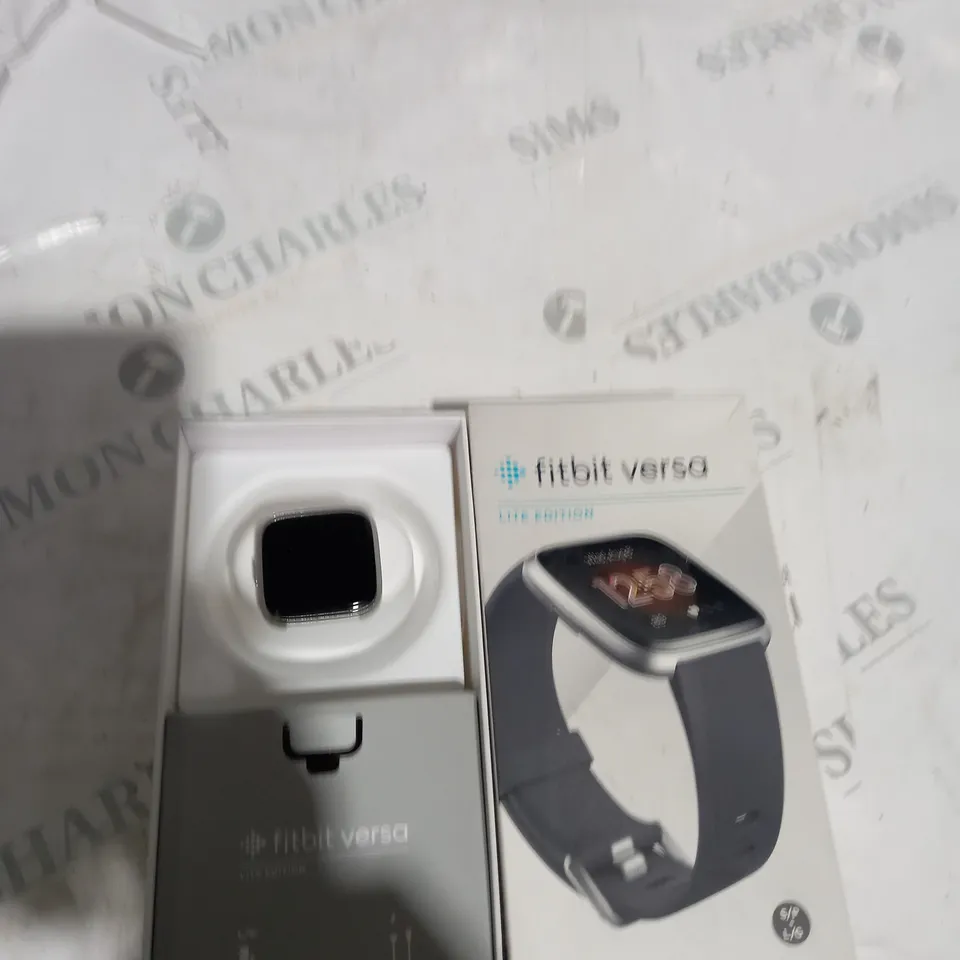 FITBIT VERSA 