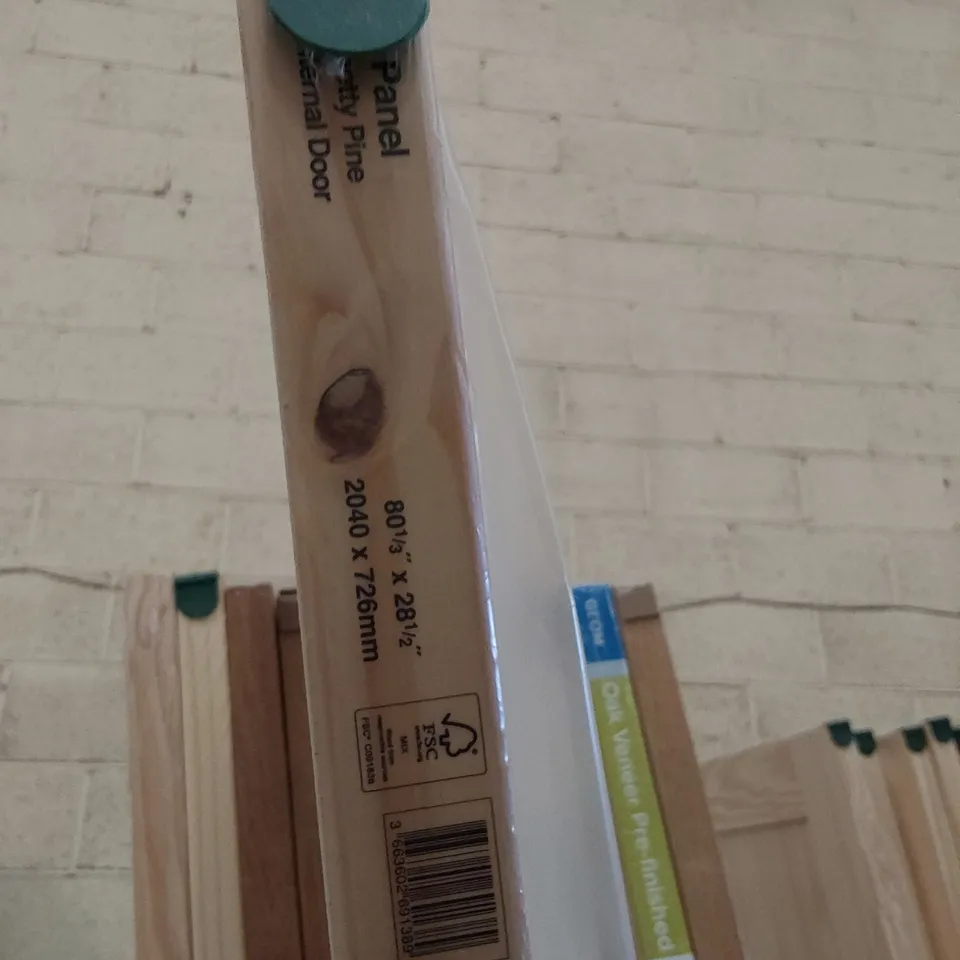 KNOTTY PINE 6 PANEL INTERNAL DOOR 2040 × 726mm