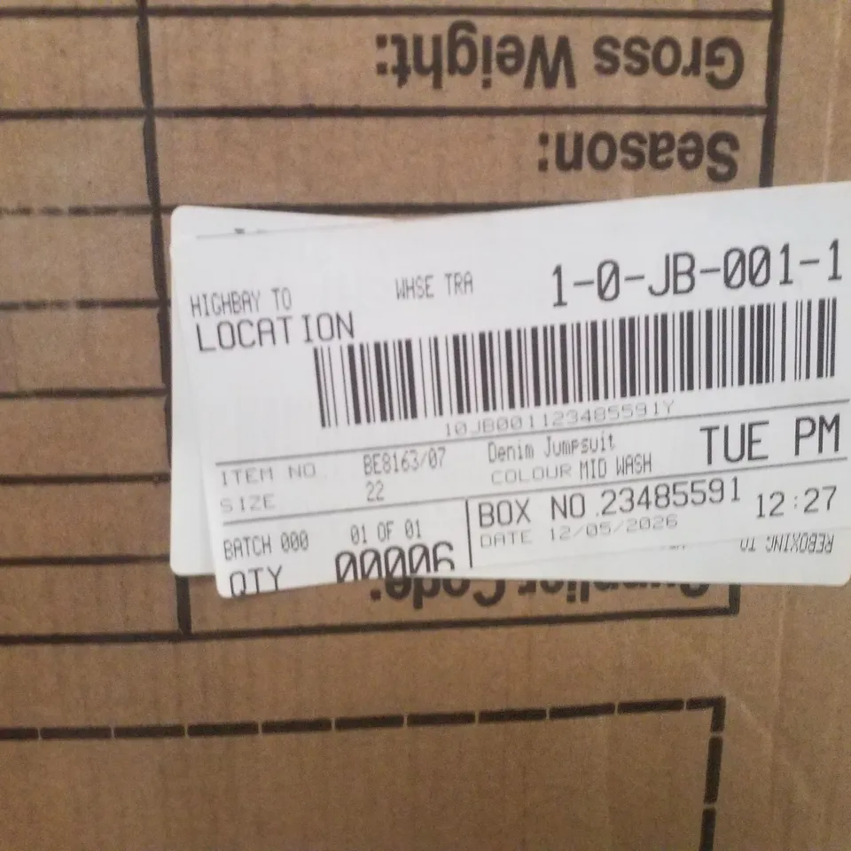 BOX CONTAINING APPROXIMATELY 6X BRAND NEW SIMPLY BE DENIM JUMPSUIT - COLOUR MID WASH - SIZE 22