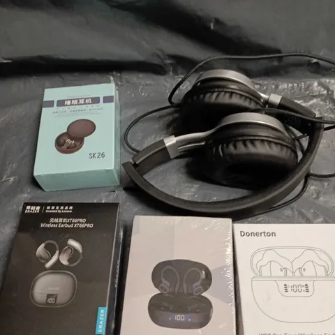 APPROXIMATELY 12 ASSORTED HEADPHONES & AUDIO ACCESSORIES 