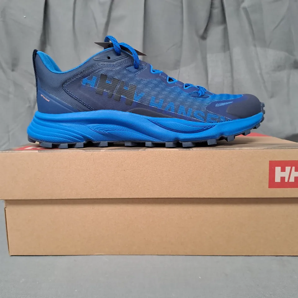 BOXED PAIR OF HELLY HANSEN SHOES IN NAVY/BLUE UK SIZE 8