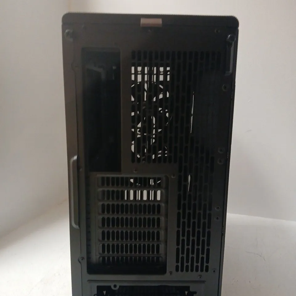 BOXED FRACTAL NORTH COMPUTER CASE
