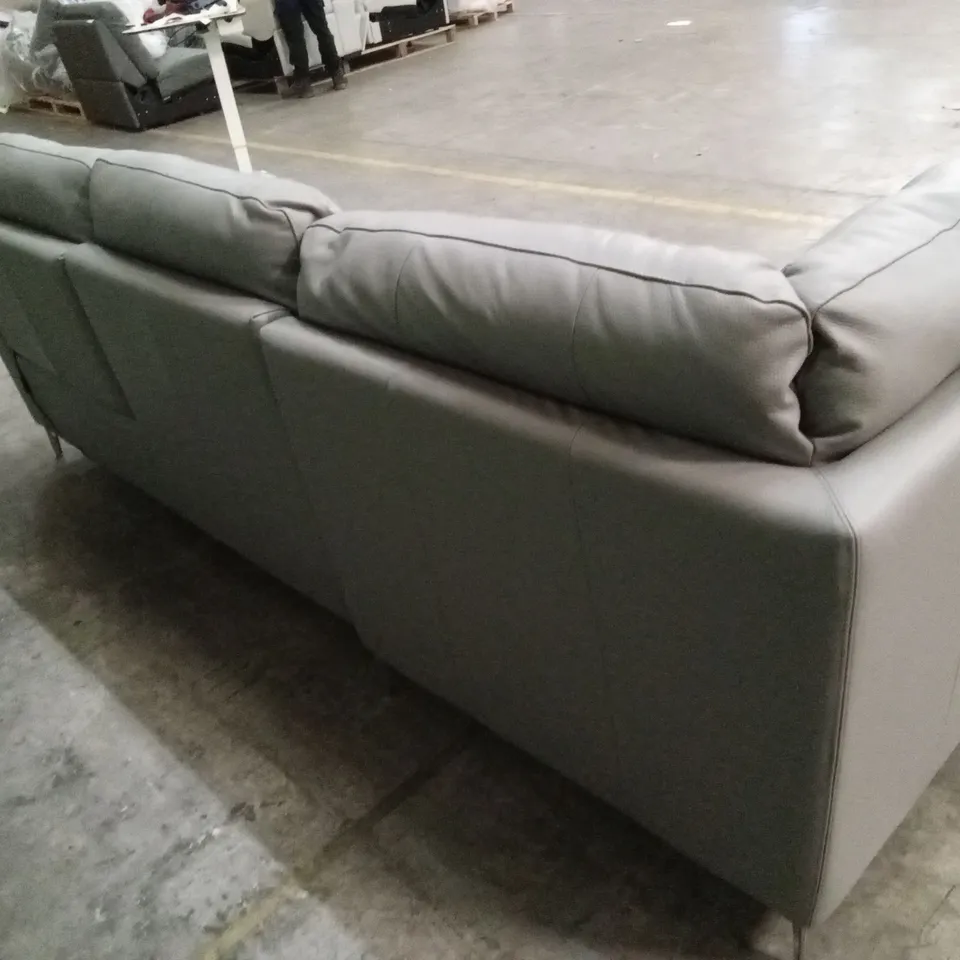QUALITY DESIGNER ITALIAN MADE CASTAGNOLO POWER RECLINING LEATHER CORNER CHAISE SOFA