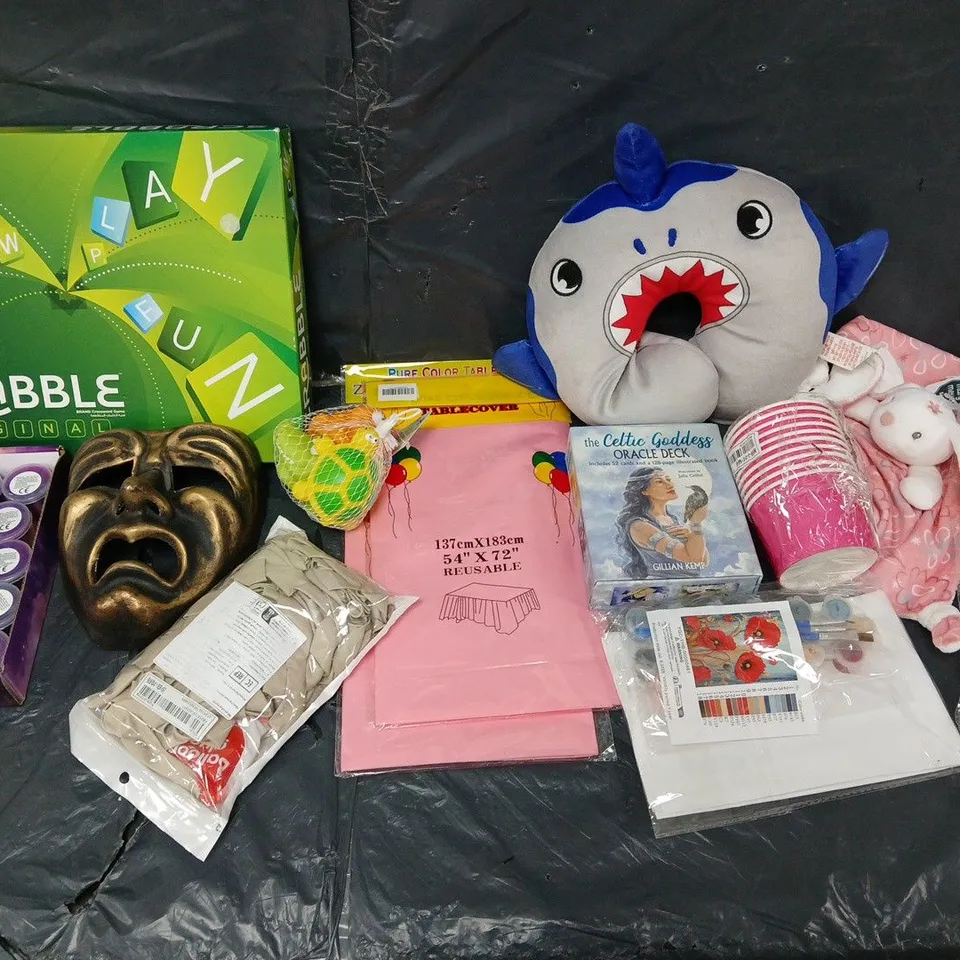 LARGE QUANTITY OF ASSORTED TOYS AND GAMES TO INCLUDE - MAGNETIC BUILDING CUBES, ADIDAS BOXING GLOVES, AND DOUBLE POOL FLOAT ETC. 